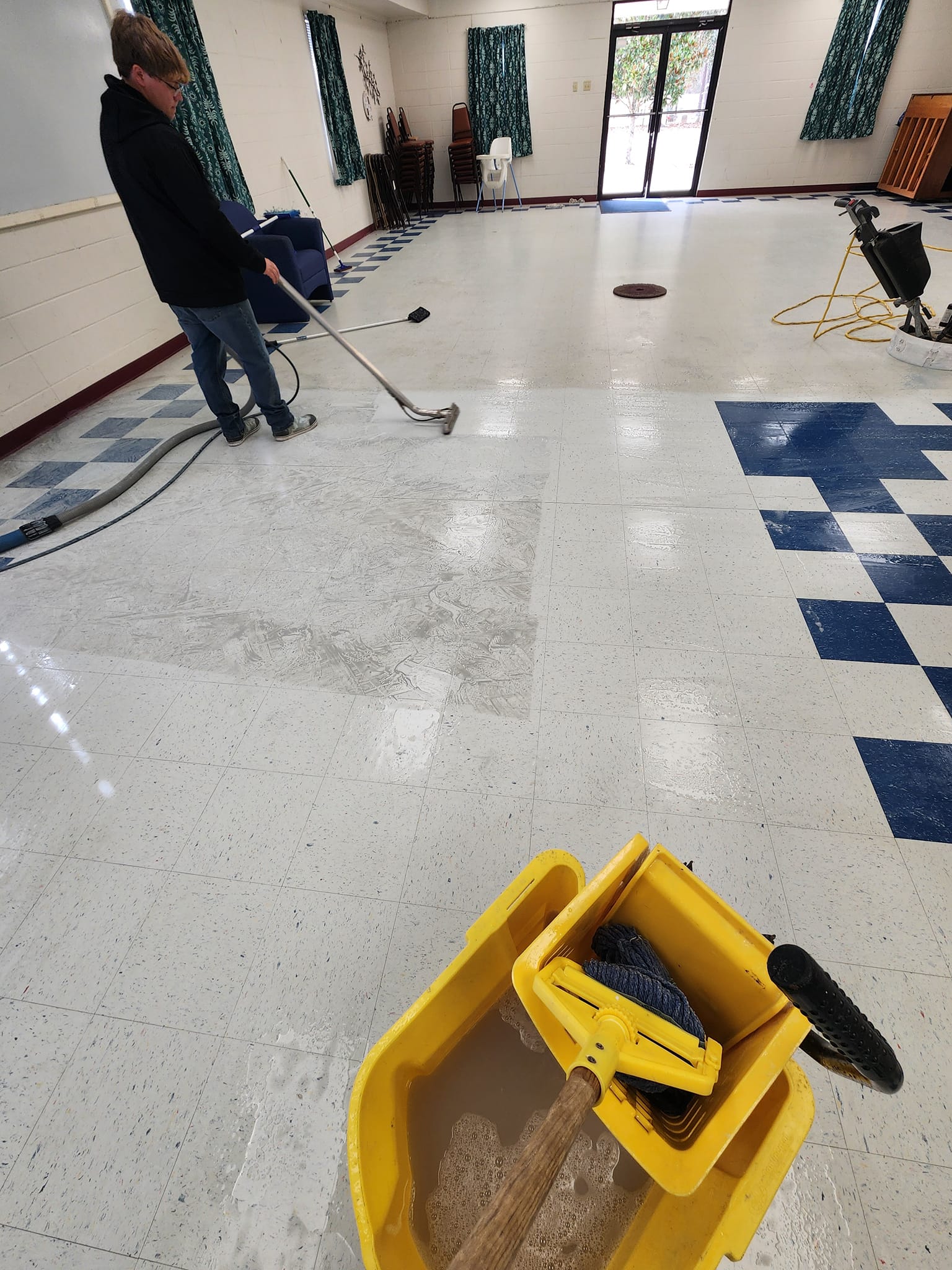 Tile-&-Grout-Cleaning-Sealing-in-Biloxi-MS