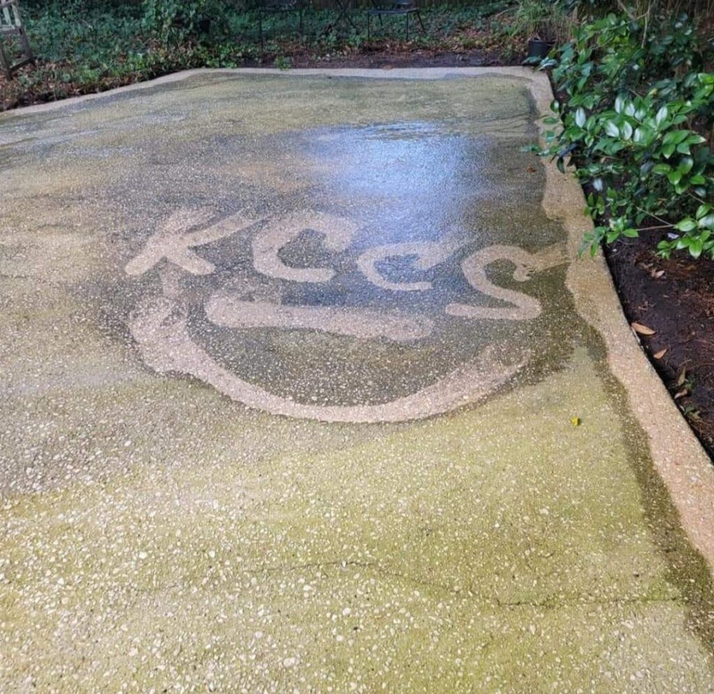 driveway-pressure-washing